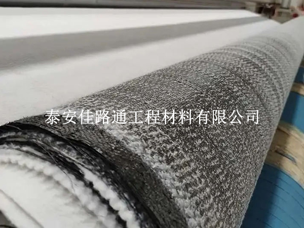 膨潤(rùn)土防水毯施工細(xì)節(jié)技巧：精準(zhǔn)鋪設(shè)，滴水不漏的藝術(shù)